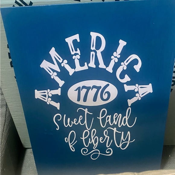 NWT… custom made sign that says… America ..sweet land of liberty… - Picture 2 of 3